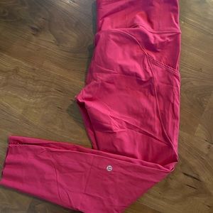 Lululemon size 10